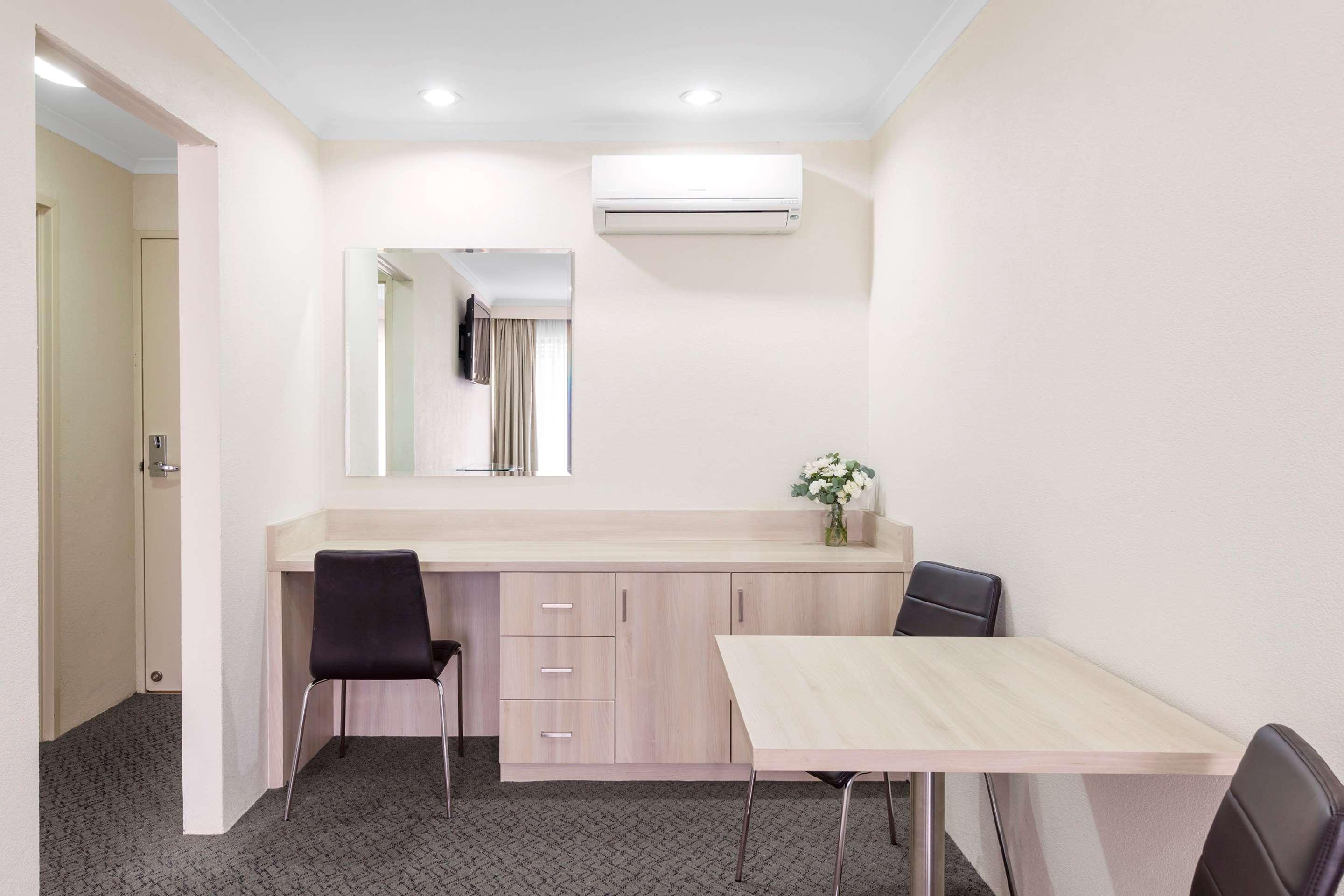 Garden City Hotel, Best Western Signature Collection Canberra Extérieur photo