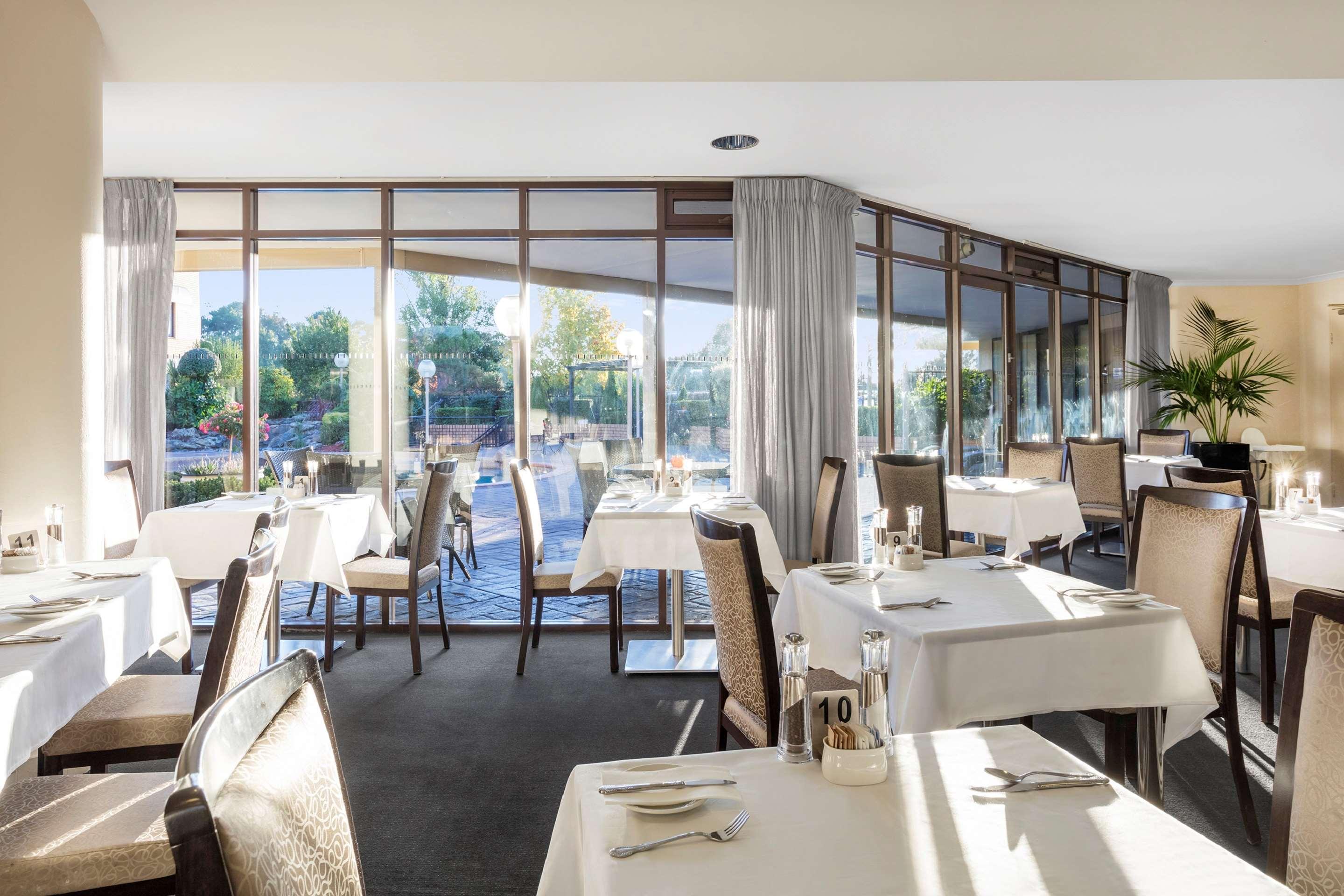 Garden City Hotel, Best Western Signature Collection Canberra Extérieur photo